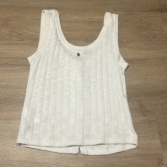 Roxy white button up tank - Picture 2 of 7